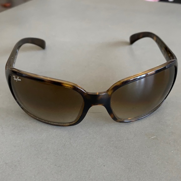 Ray-Bans Tortoise Brown Sunglasses - Picture 2 of 2
